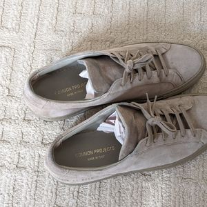 COMMON PROJECTS Achilles Low Taupe Suede (41)